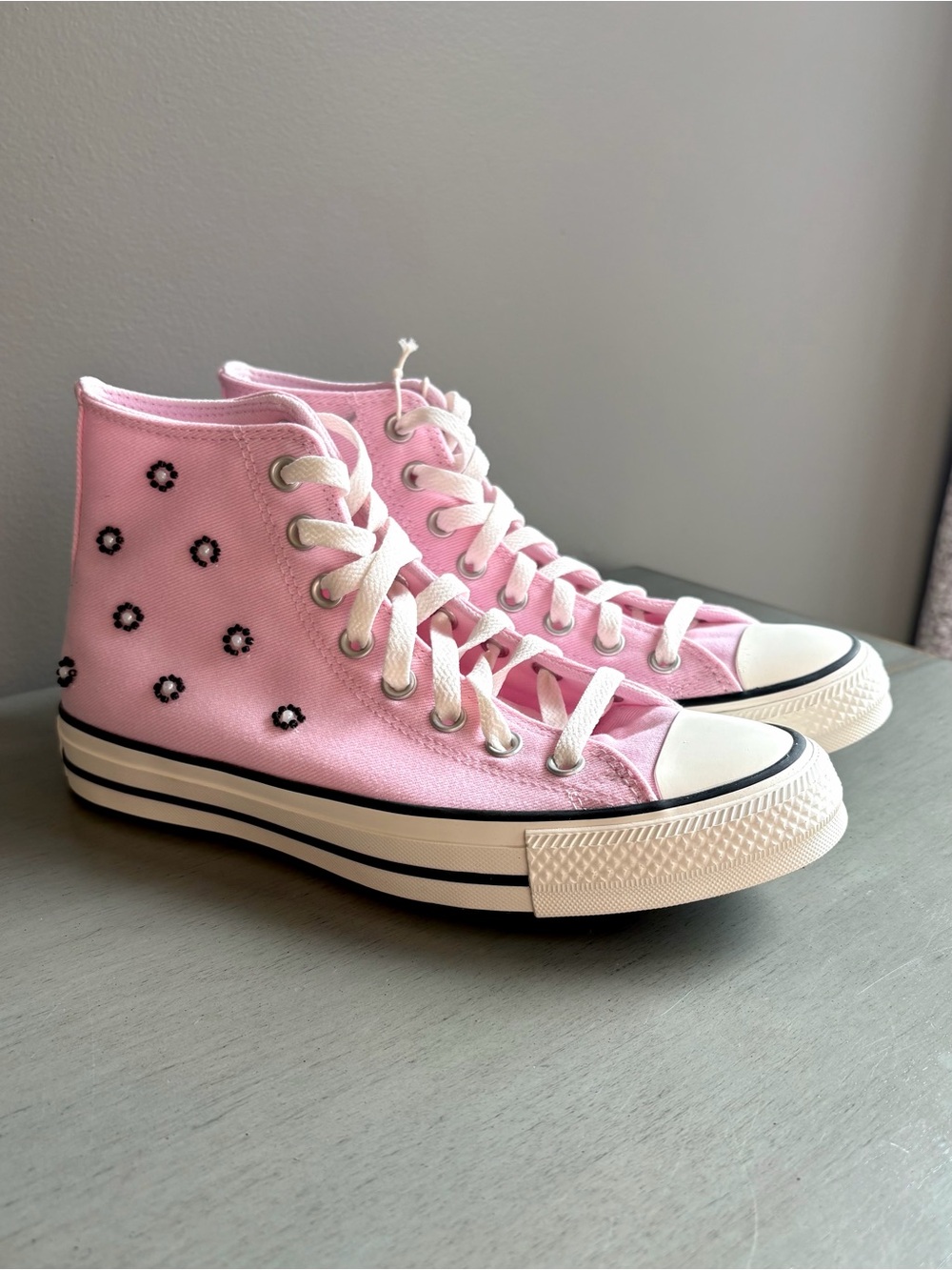 Converse Chuck Taylor All Star High Top Pink Beaded Floral Sneaker Women 8.5 - Picture 4 of 15